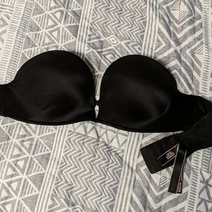 Black strapless VS Bra